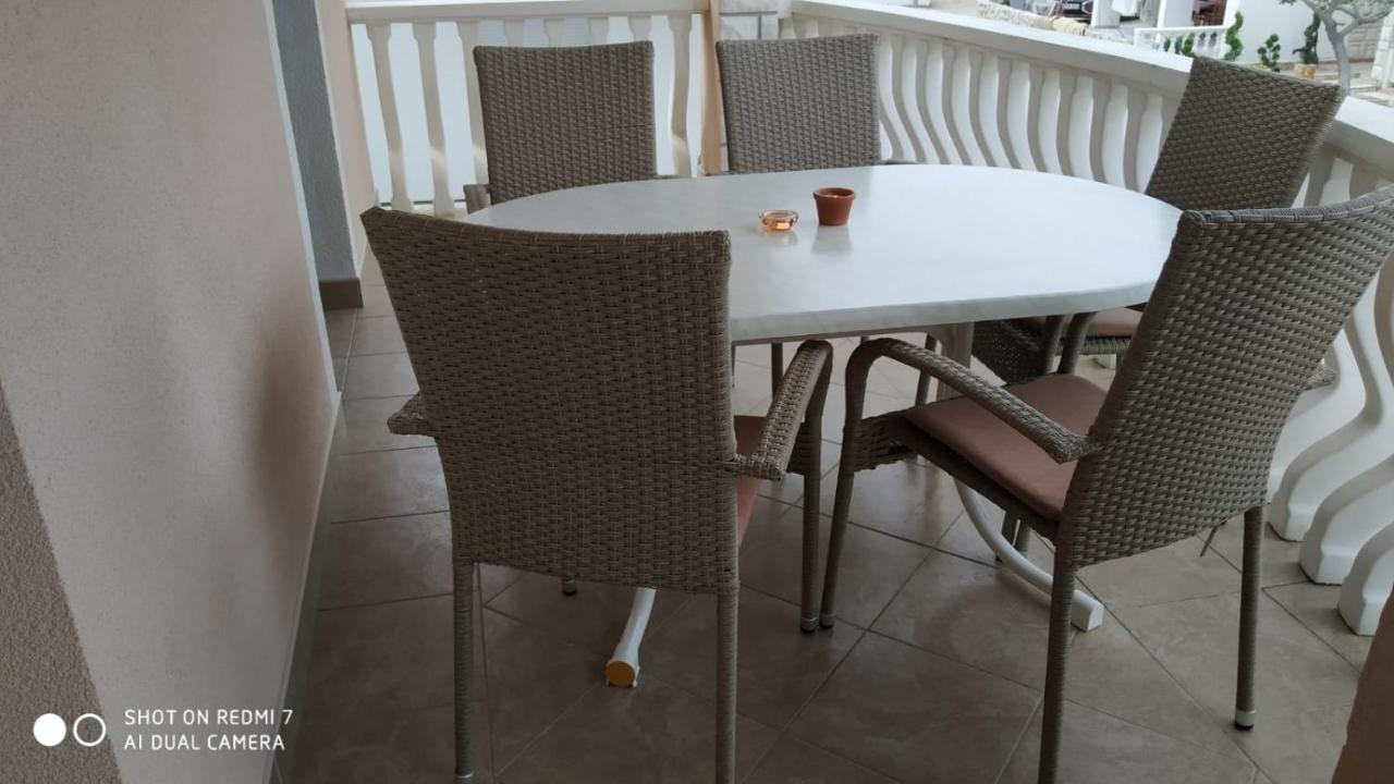 Apartmani Piskoric Vir Esterno foto