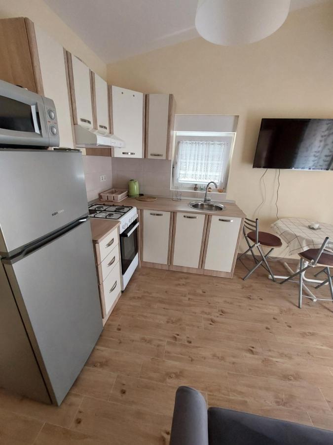 Apartmani Piskoric Vir Esterno foto