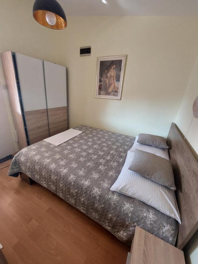 Apartmani Piskoric Vir Esterno foto