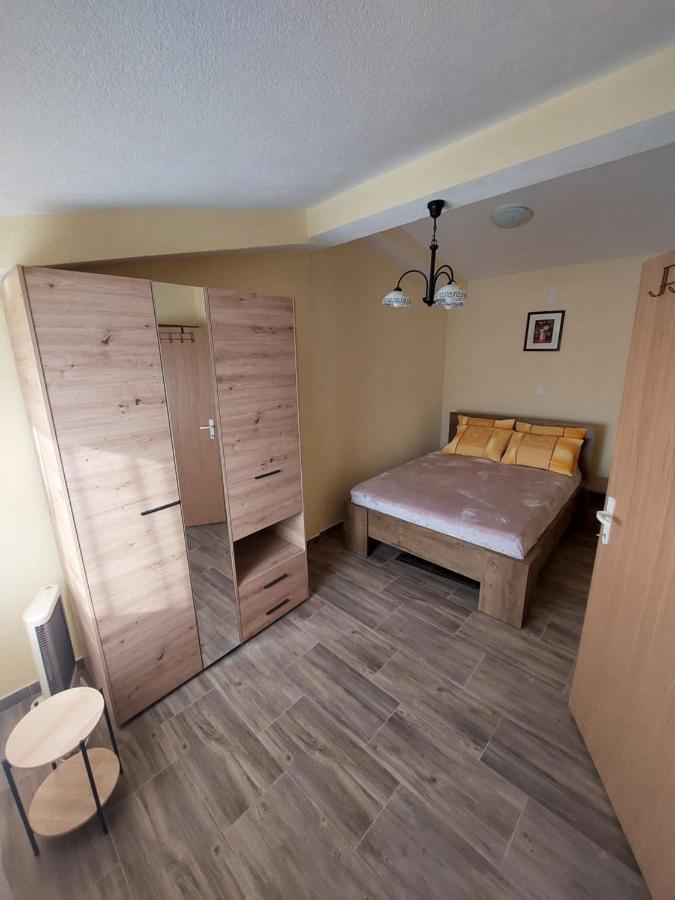Apartmani Piskoric Vir Esterno foto
