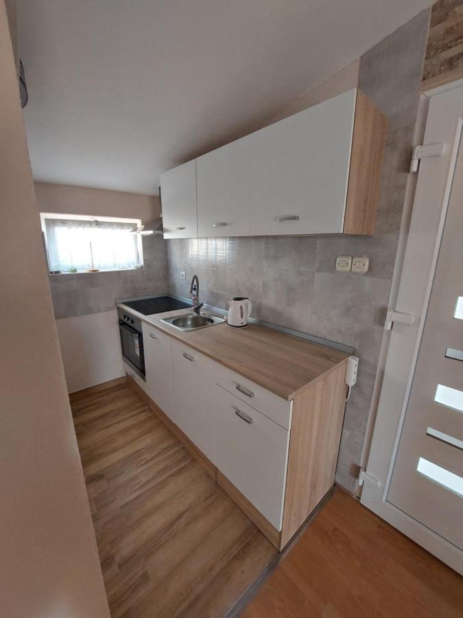 Apartmani Piskoric Vir Esterno foto