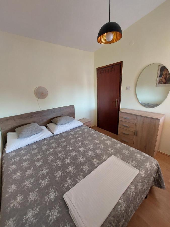 Apartmani Piskoric Vir Esterno foto