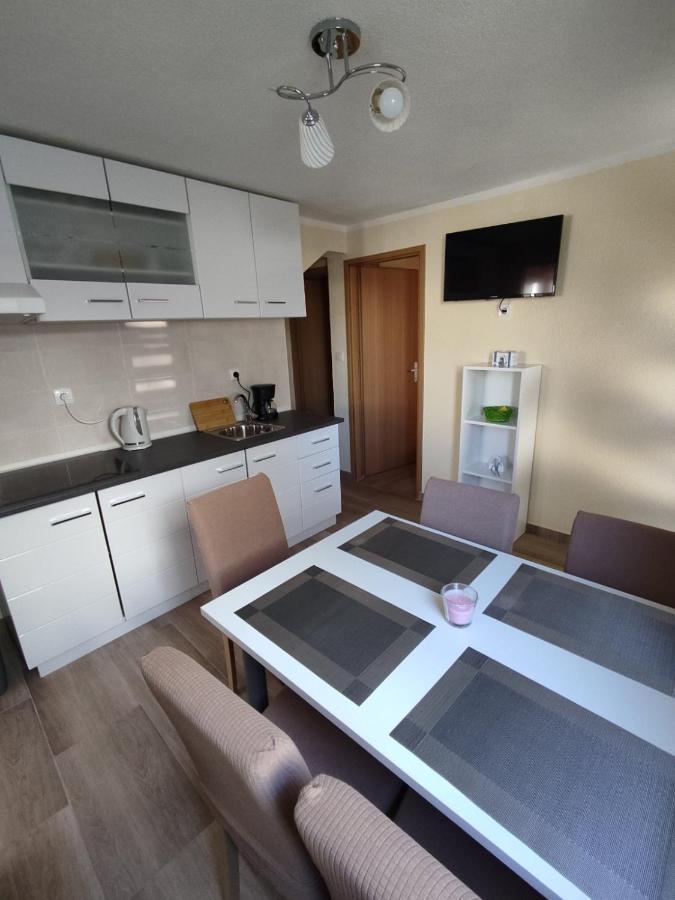 Apartmani Piskoric Vir Esterno foto